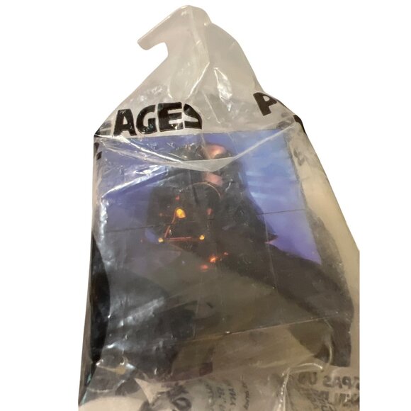 Vintage Taco Bell Star Wars Trilogy Ed Darth Vader Cube New Sealed - Picture 3 of 3